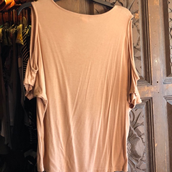 Short sleeve open shoulder tee - Picture 3 of 3